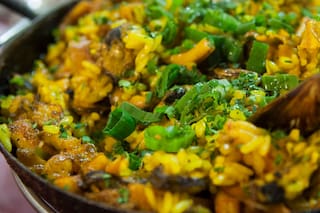 Paella, fish and chips y cocina amazónica: 3 propuestas para ir a comer pescado