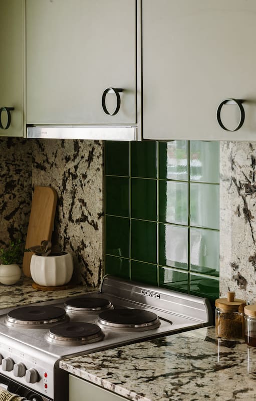 Cambiar los tiradores de los muebles de cocina: alto impacto visual con inversión moderada