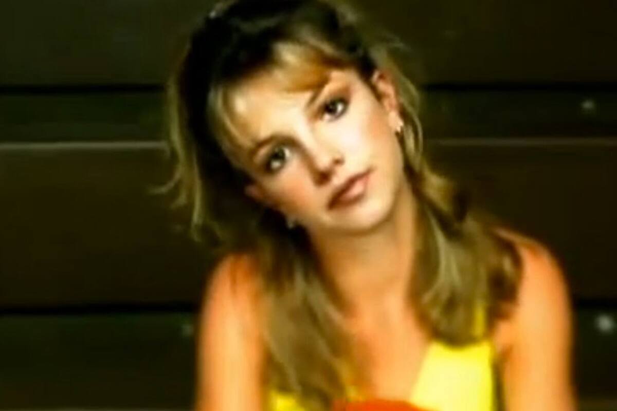 Premios MTv 1999 revelación por Baby one more time