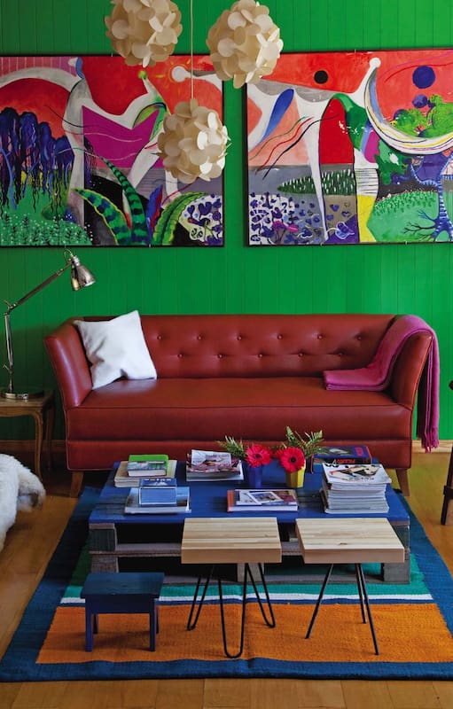 Una pareja de diseñadores con alma de artistas duplicó los metros de su casa para generar espacios los talentos de su familia.