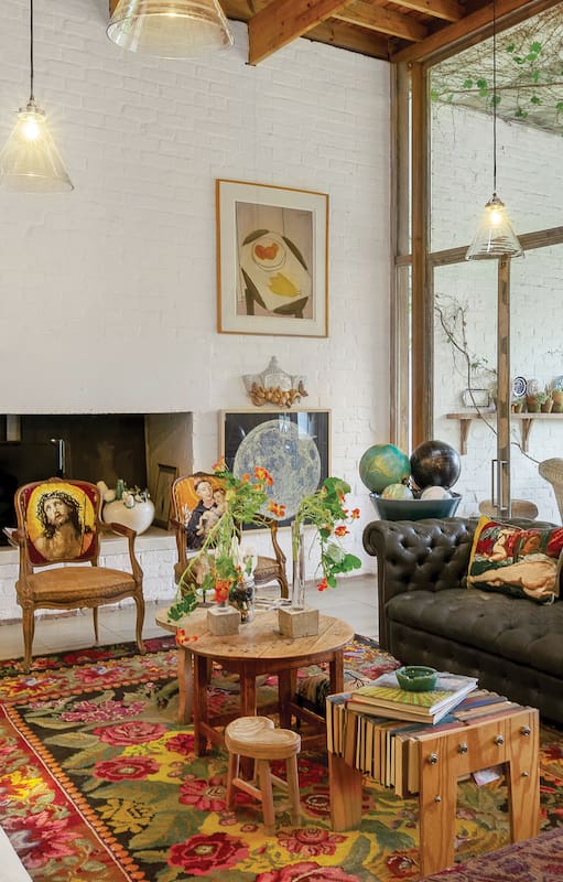 Una casa con esqueleto moderno e interior campestre en Ciudad del Cabo