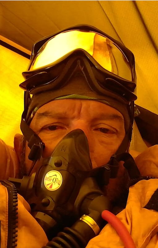 Lo dieron por perdido en el Everest y lo abandonaron; le amputaron 3 dedos y asegura que tuvo suerte