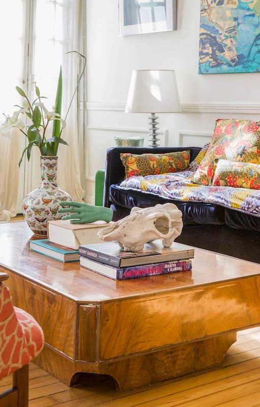 ¿Cuál es la ideal para mi living? Te mostramos 14 modelos de mesas ratonas en casas reales