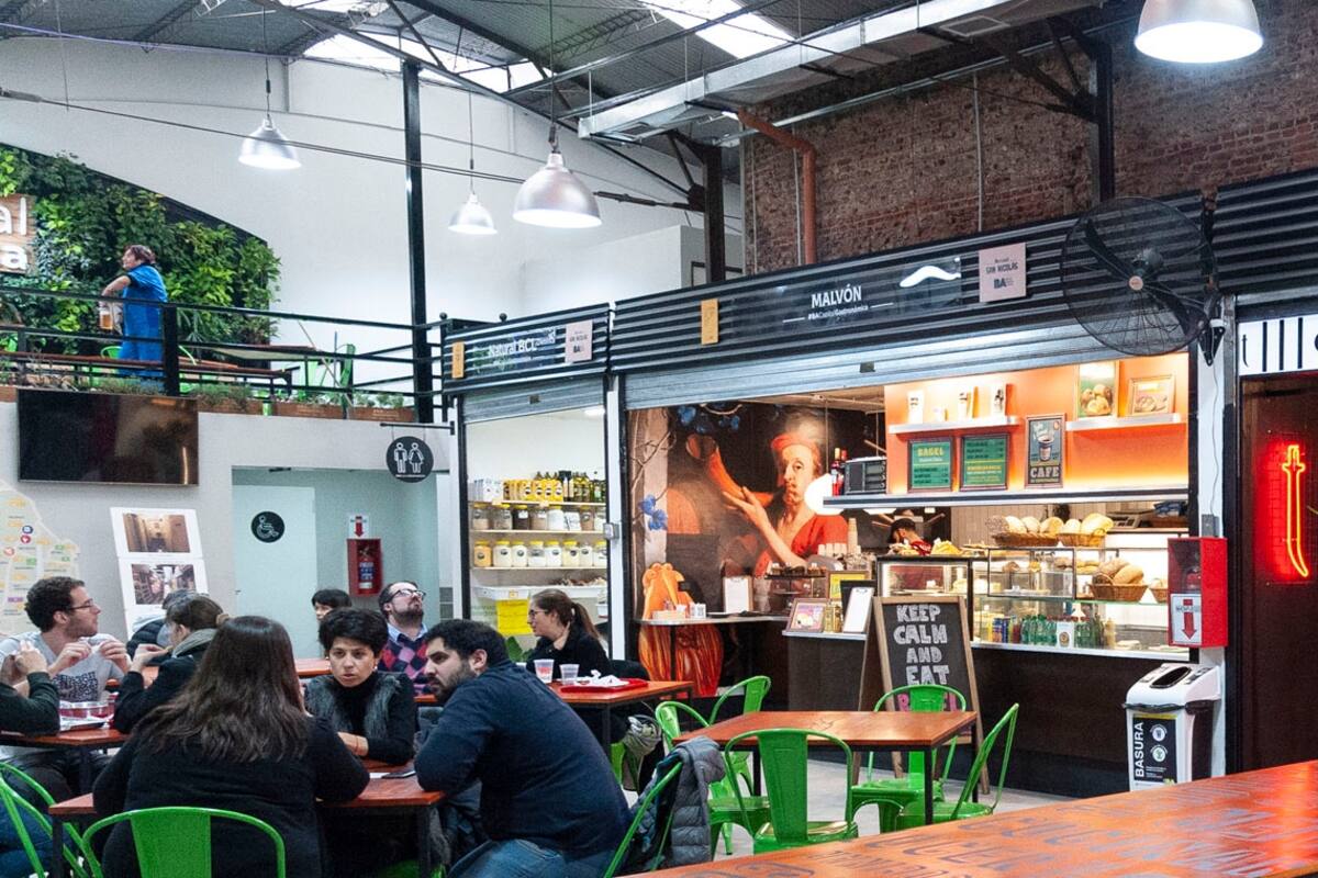 De la verdulería a pizza neoyorkina: así está el renovado Mercado San Nicolás