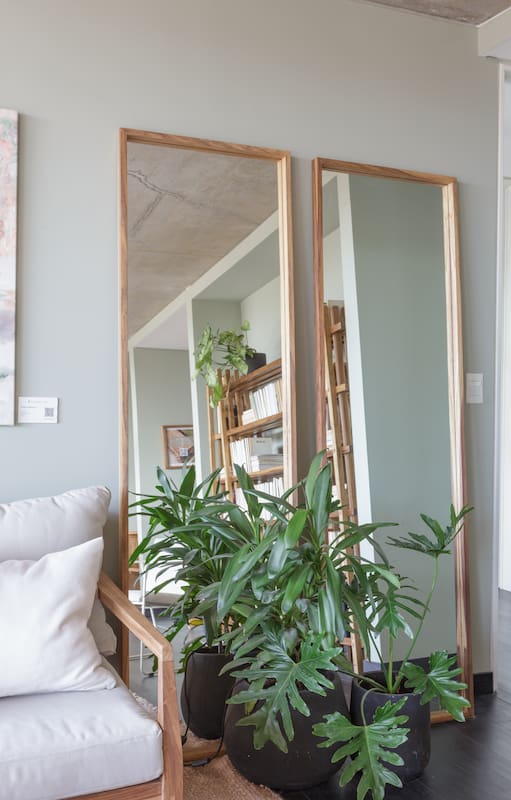 Deco natural: Lográ ambientes serenos con colores suaves y madera en muebles y revestimientos