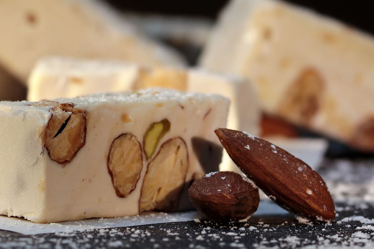 Dulces. Tres propuestas con historia para la mesa de las fiestas