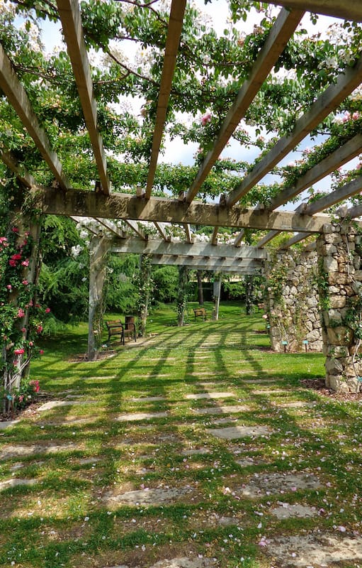 Los mejores jardines de Barcelona para sucumbir ante el espíritu catalán