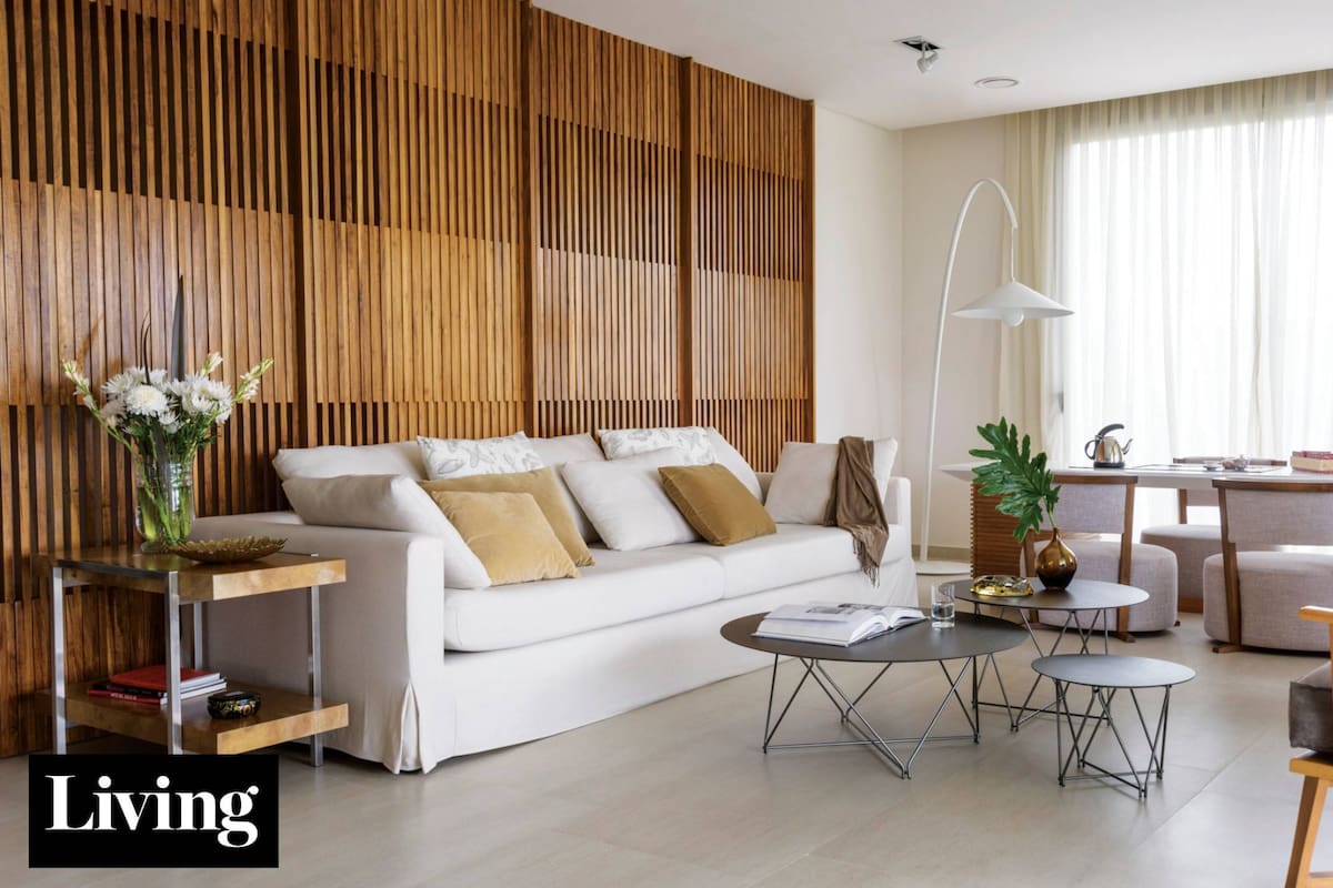 Visitamos una casa donde el estilo oriental está sugerido con elegancia