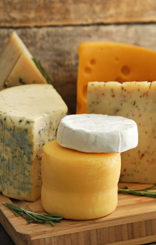 Quesos.Tres opciones (aptas coronavirus) para celebrar su día internacional