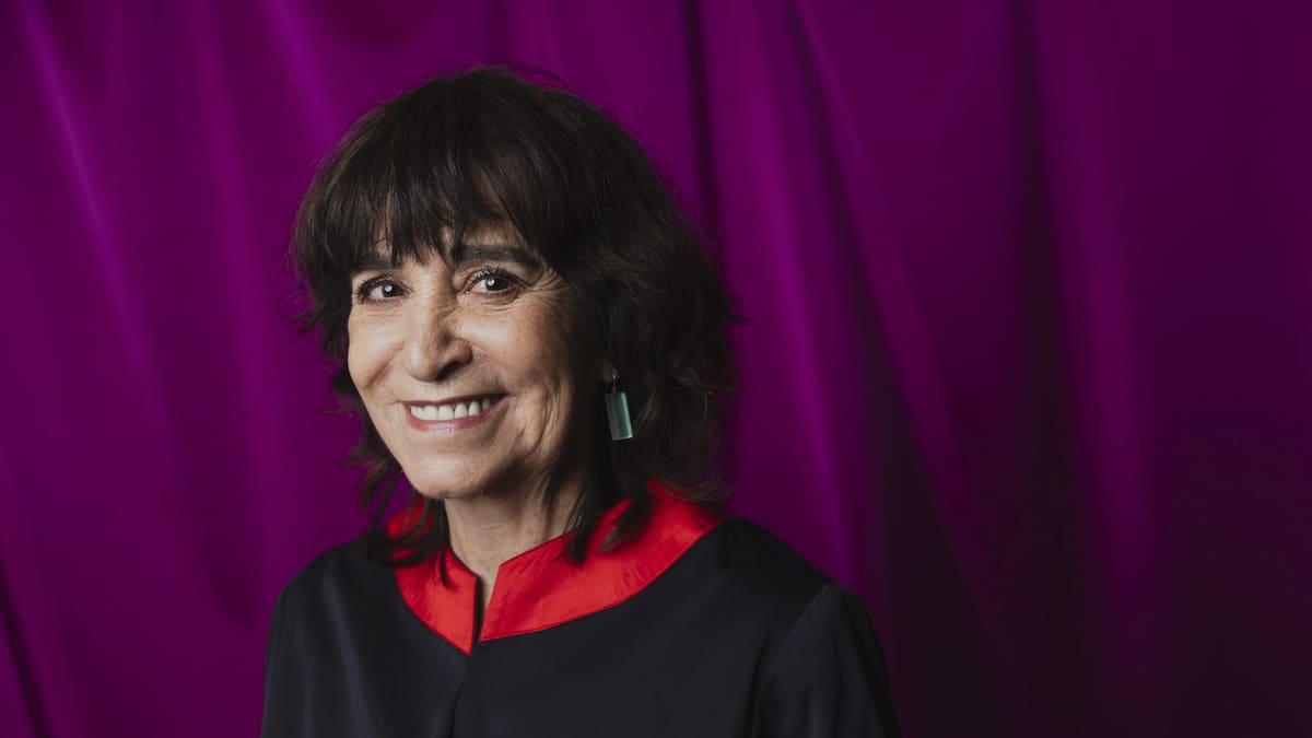 Rosa Montero: “Todos tenemos que aprender a vivir con nuestra maleta de oscuridad”