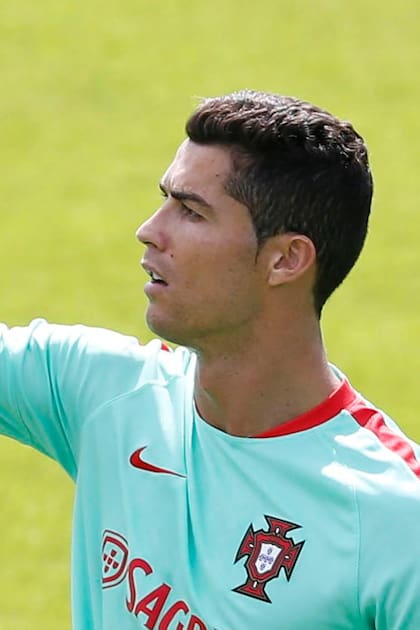 Historias mínimas para conocer mejor a Cristiano Ronaldo, el "hijo no deseado"