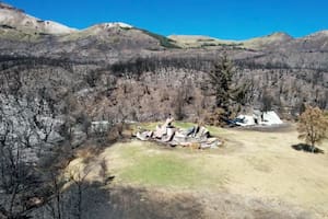Se instalaron en un paraíso prístino de la Patagonia y lo perdieron todo por el fuego