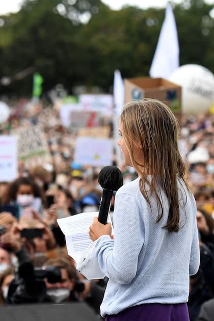 Greta Thunberg habla a los manifestantes en Berlín, el 24 de septiembre de 2021