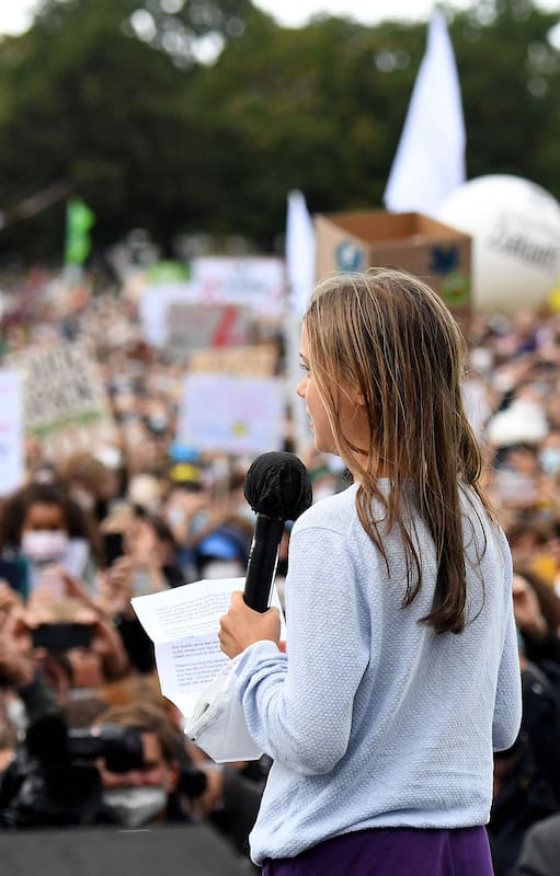 Greta Thunberg habla a los manifestantes en Berlín, el 24 de septiembre de 2021