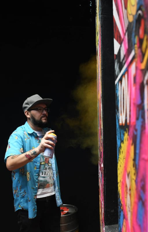 El artista Diego Rivero en Palermo