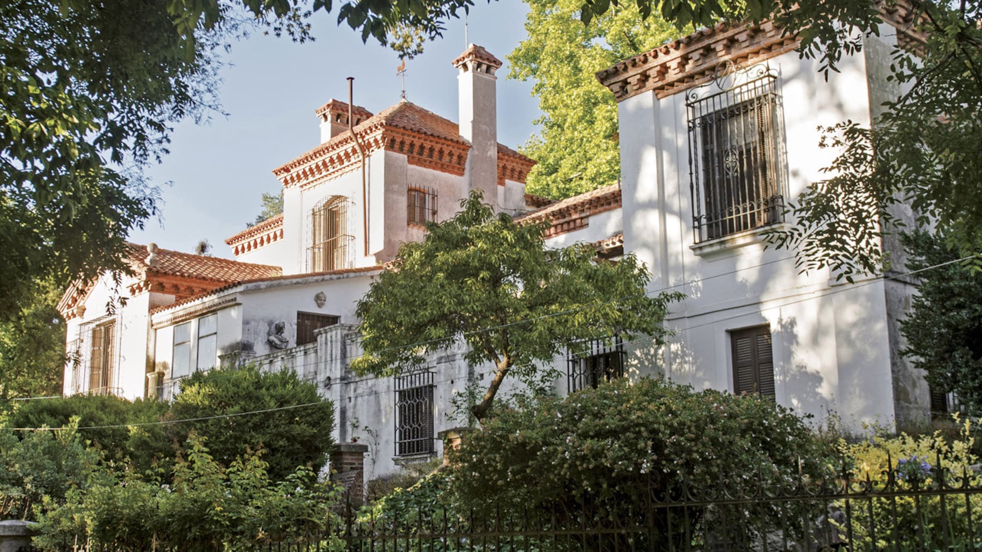 El paraíso está en las sierras y lo habitó Mujica Lainez