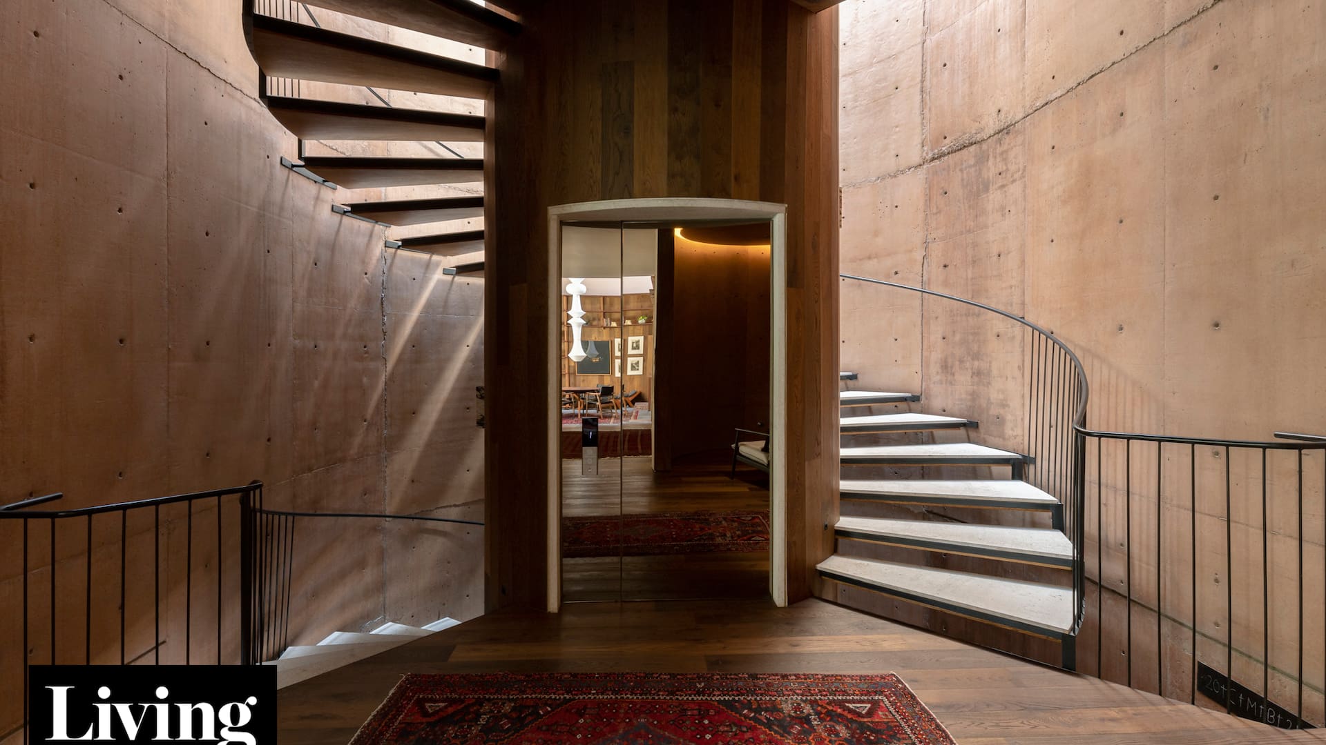 La casa unifamiliar del arquitecto Andrés Escobar está ubicada en uno de los barrios más exclusivos de Jalisco, Guadalajara.