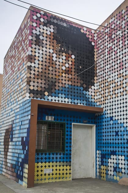 Murales en Isla Maciel: cómo un grupo de vecinos revalorizó el barrio con arte