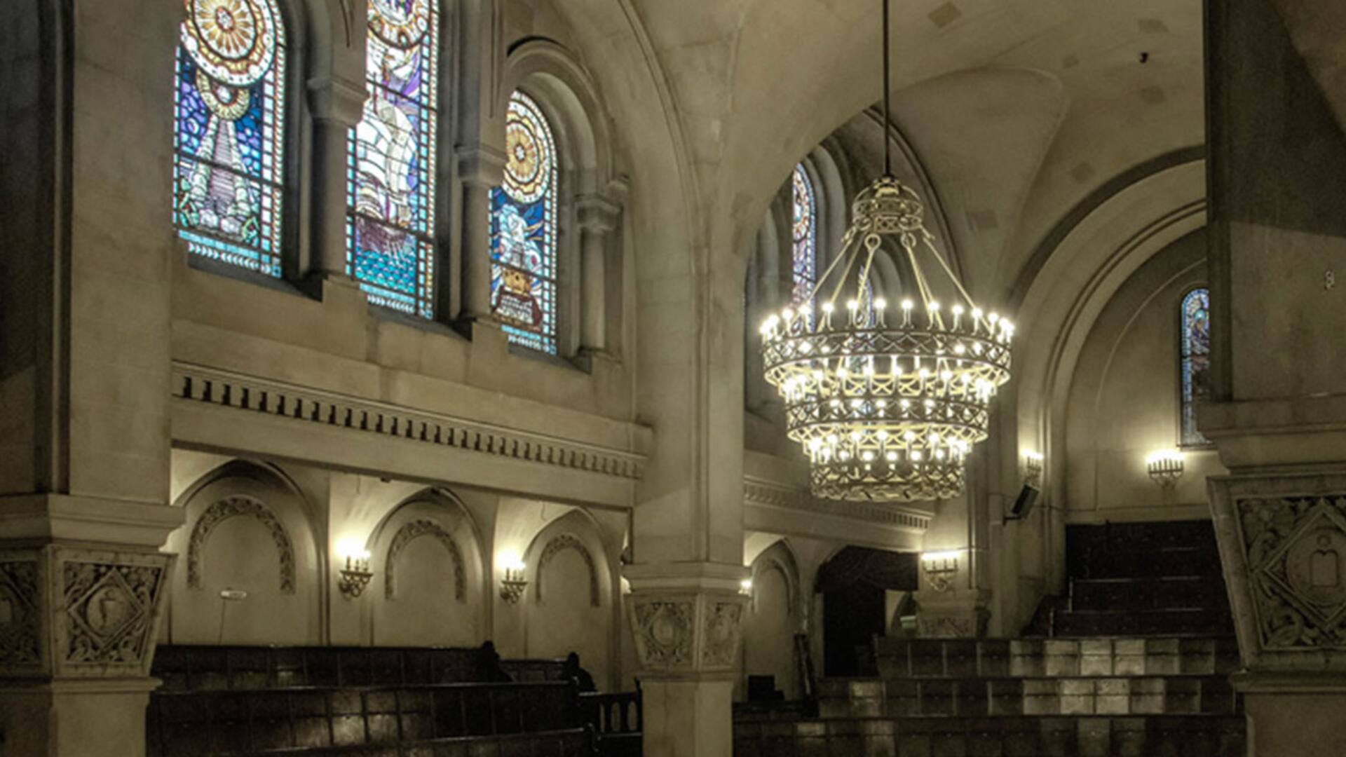 Sinagoga de la calle Libertad. El templo que nació por amor a la música