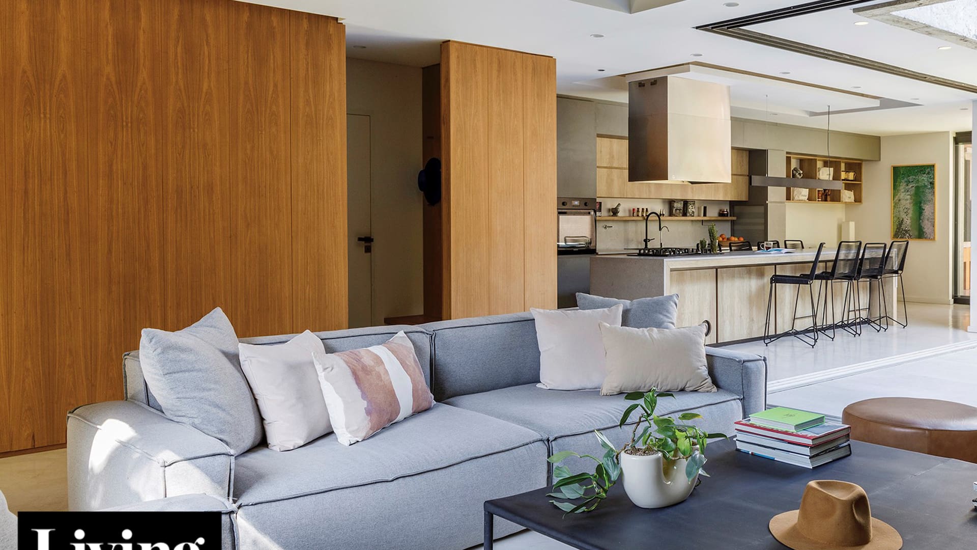 Cómo elegir un buen sillón para el living según tu espacio