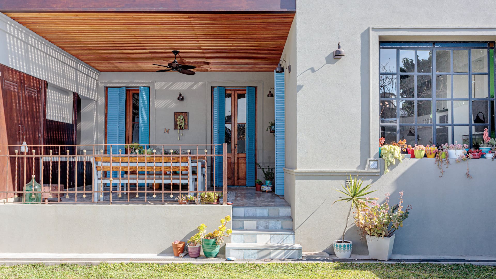 Casi desde cero: En San Fernando, proyectaron su primera casa con aires vintage y distribución moderna