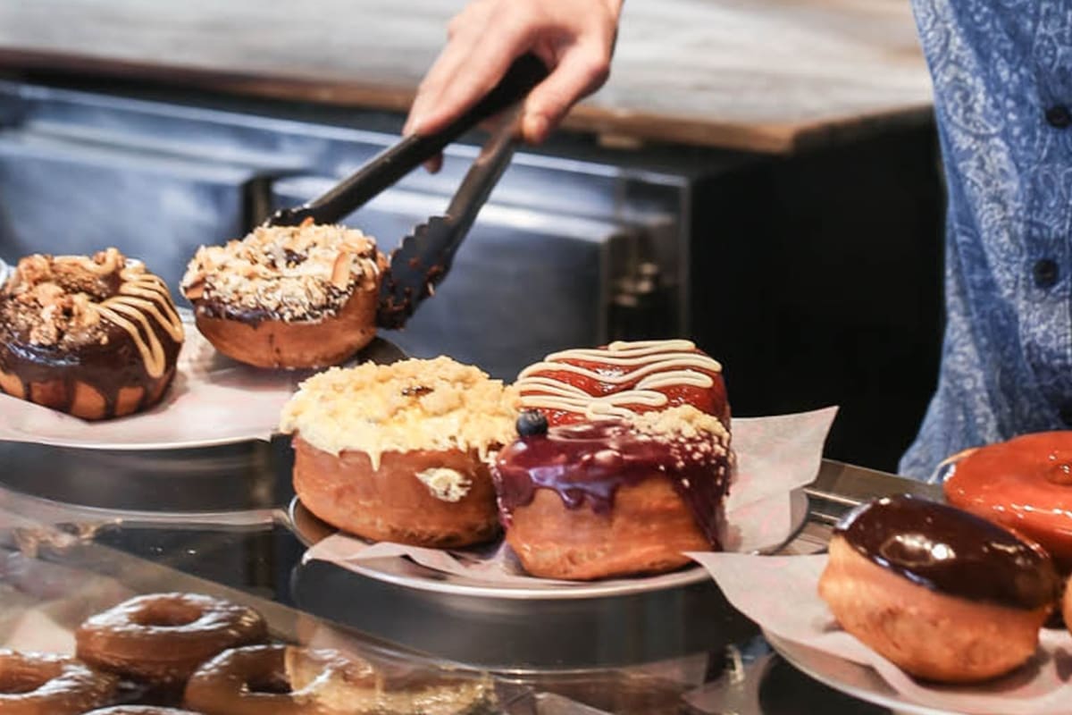 Donas, carrot cakes y más: dónde probar lo mejor de la pastelería norteamericana