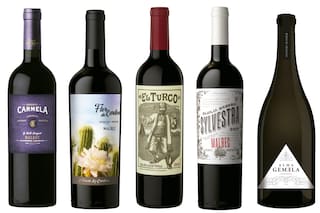 Vinos. Cinco etiquetas con sello de autor