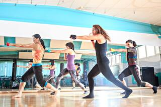 Cosa de minas: cuando necesitás sudar y te metés a hacer piloxing o surf fitness