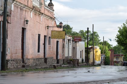 A 130 km de la capital provincial, un programa diferente de visita a un pequeño pueblo de casas coloniales y con mucho para contar, desde sus raíces allá por 1573, con la llegada de los primeros españoles