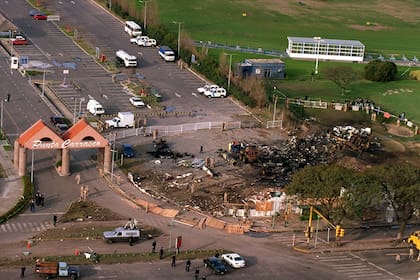 A 20 años de la tragedia de LAPA, impactantes imágenes del accidente