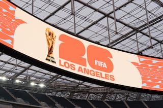 A 30 días, Los Ángeles está lista para el Mundial pero la cancha aún no