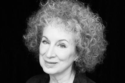 La escritora canadiense Margaret Atwood, doble ganadora del Booker y eterna candidata al Nobel