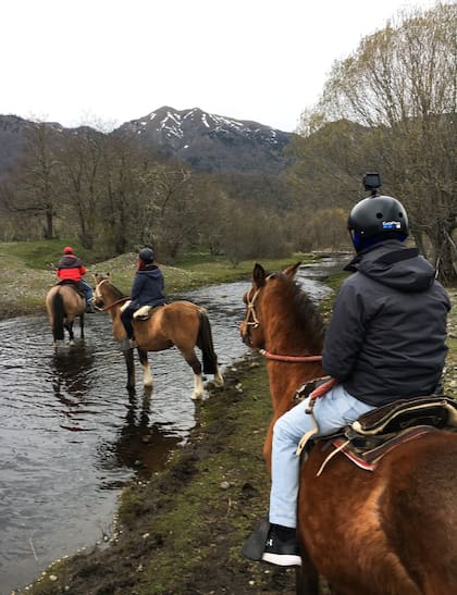 A caballo, entre coihues, ñires y araucarias