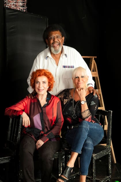 Tres de aquellos "jóvenes hippies" que participaron del musical Hair, Mirta Busnelli, Rubén Rada y Valeria Lynch