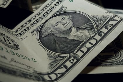 A cuánto cotiza el dólar blue este jueves 4 de enero de 2024.