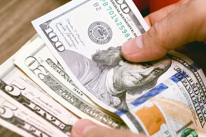 A cuánto cotiza el dólar blue este lunes 28 de noviembre.