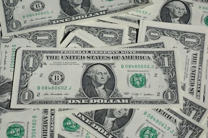 A cuánto cotiza el dólar blue este miércoles 1 de marzo de 2023