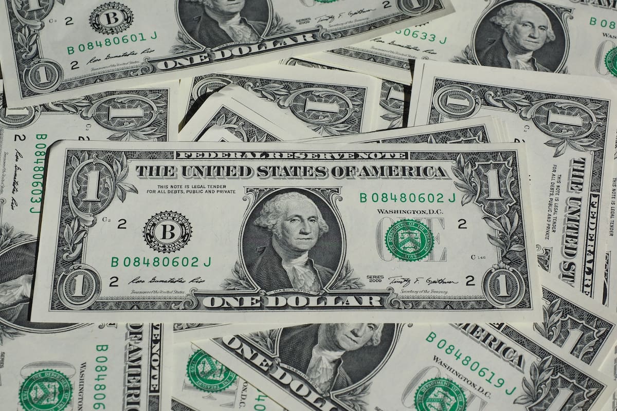 A cuánto cotiza el dólar blue este miércoles 15 de noviembre de 2023.