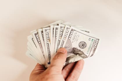 A cuánto cotiza el dólar blue este miércoles 20 de noviembre de 2024.