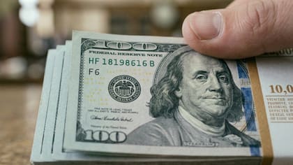 A cuánto cotiza el dólar hoy (imagen ilustrativa generada con IA)