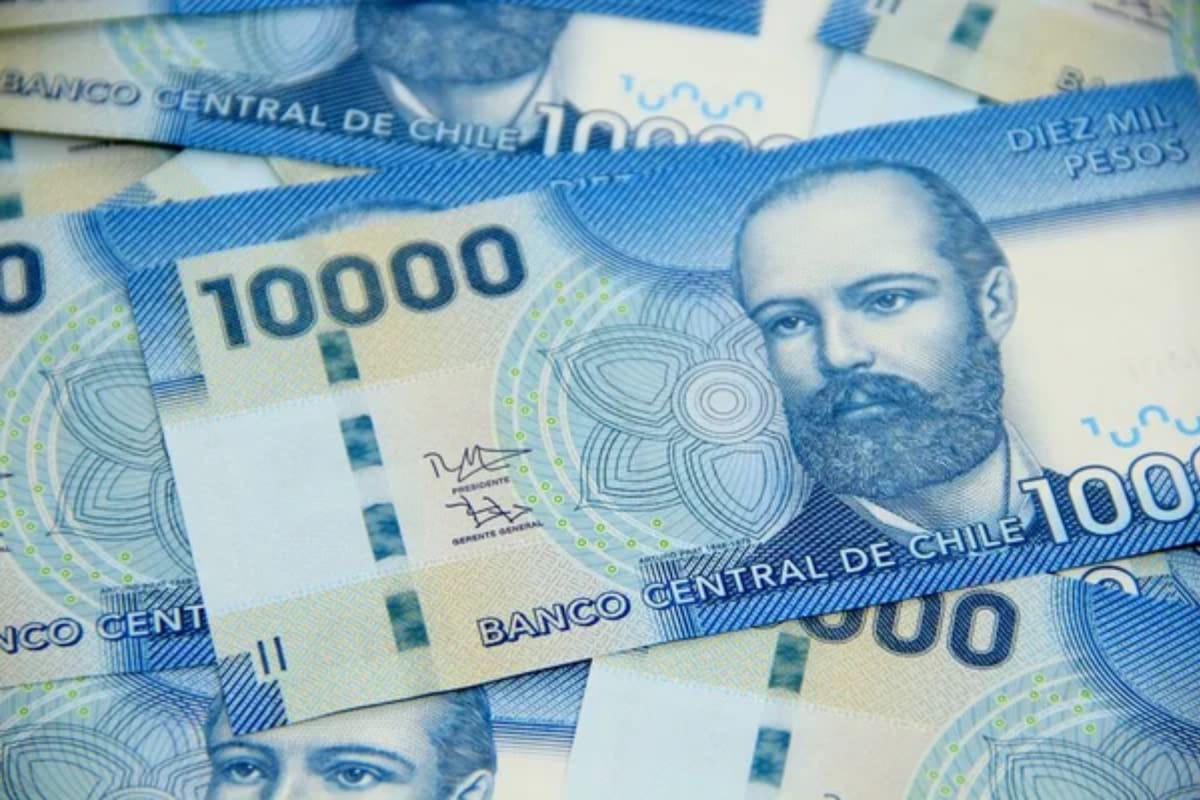 A cuánto cotiza el peso chileno oficial y el peso chileno blue este miércoles 19 de febrero