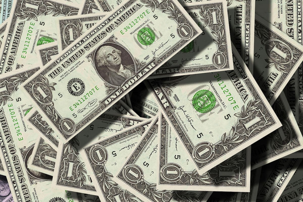 A cuánto cotiza hoy el dólar que anticipó el resultado electoral