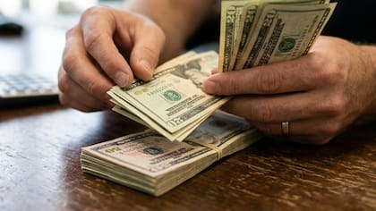 A cuánto cotizó el dólar hoy (imagen ilustrativa generada con IA)