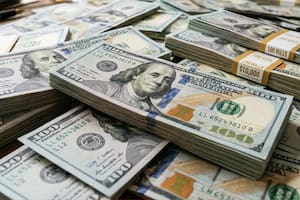 ¿A cuánto cotiza el dólar oficial y el blue este jueves 6 de agosto?