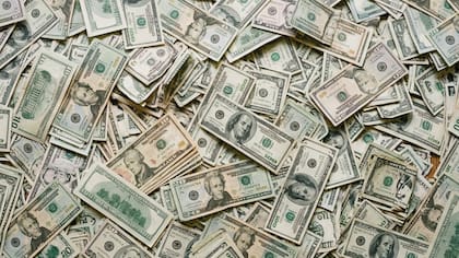 A cuánto está el dólar hoy (imagen ilustrativa generada con IA)