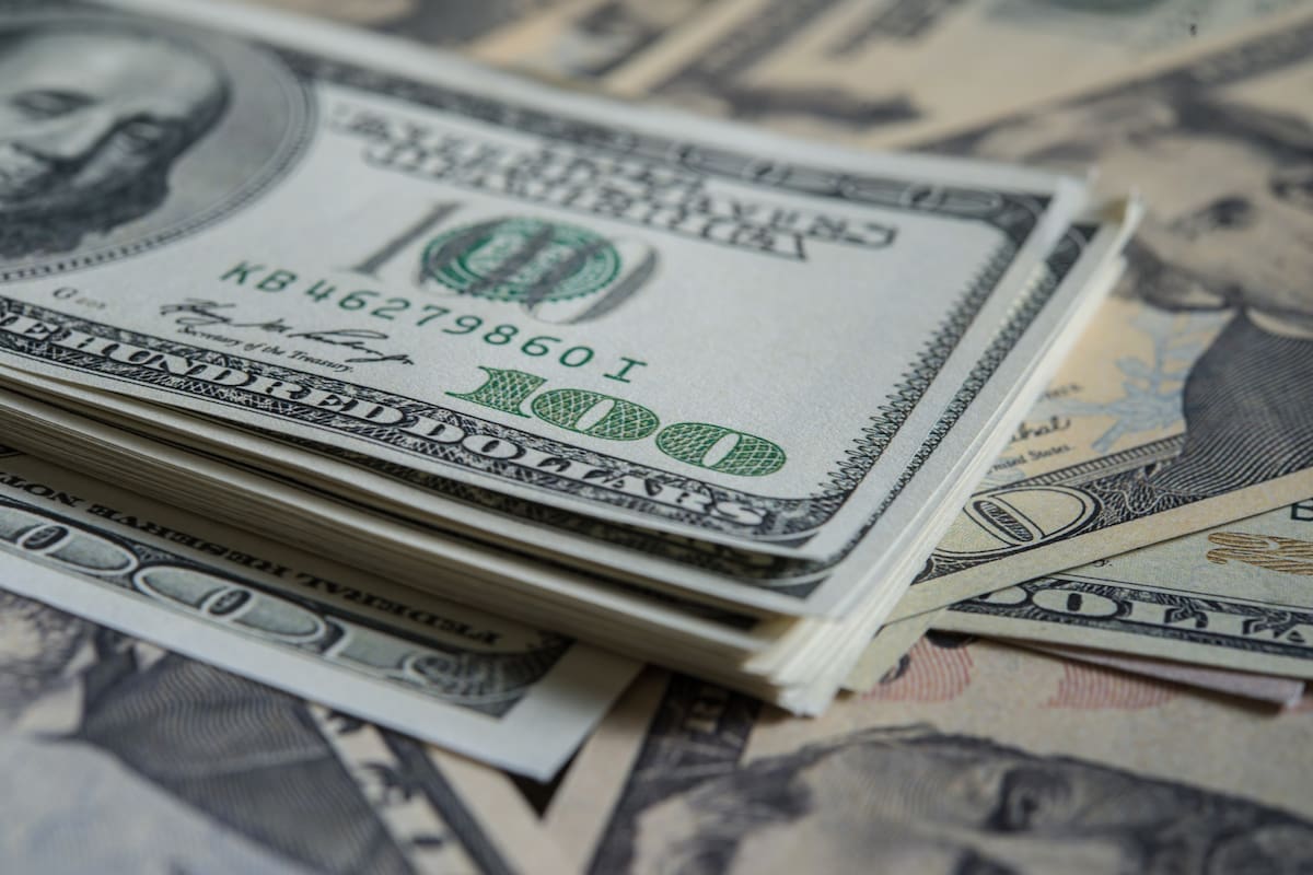 ¿A cuánto está el dólar hoy, lunes 17 de marzo?