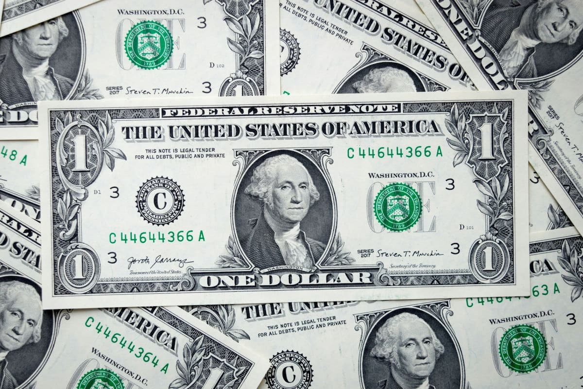 ¿A cuánto está el dólar hoy, lunes 17 de febrero?