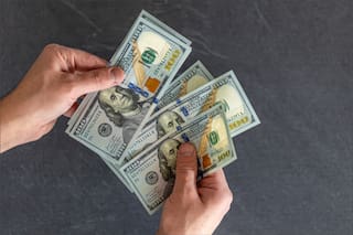 ¿A cuánto cotizan el dólar blue y el oficial este viernes 12 de diciembre?