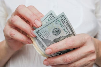 ¿A cuánto está el dólar hoy, viernes 28 de febrero?