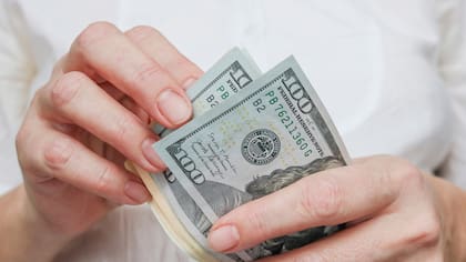 ¿A cuánto está el dólar hoy, viernes 5 de diciembre?